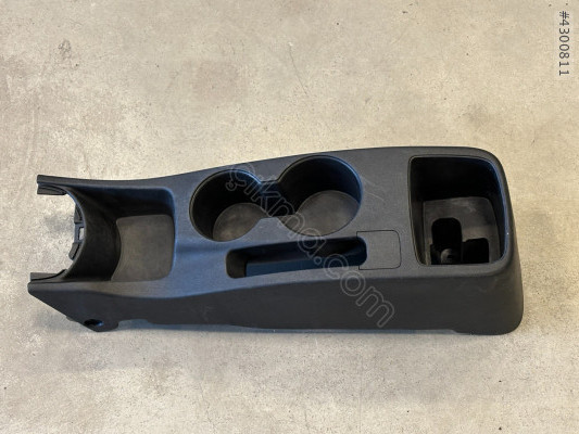 HYUNDAİ ACCENT BLUE ORTA KONSOL 84637-1R010