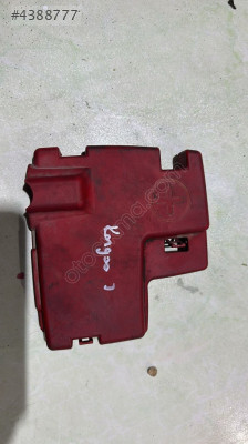 2010 RENAULT KANGOO 3 1.5 DİZEL ÖNDEN MARŞLI ARTI KUTUP KAPAĞI