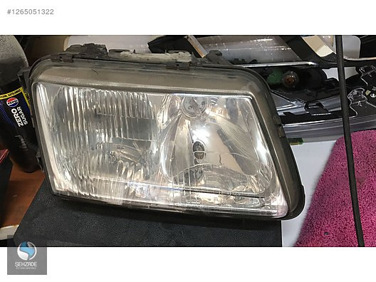 AUDİ A3 1998 SAĞ FAR ÇIKMA ORJİNAL