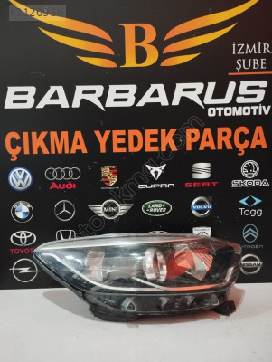 RENAULT CAPTUR MERCEKLİ SAĞ FAR ÇIKMA