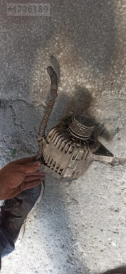 CLİO 4 HB ŞARJ DİNAMOSU RENAULT ORJİNAL ÇIKMA PARÇA