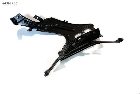 ÖN ÇAMURLUK BRAKETİ SOL A6 2020-