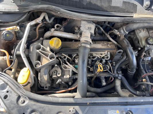 Renault kangoo 1.5 dizel Euro 3 komple motor