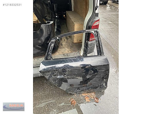 AUDI A3 SEDAN SAĞ ARKA KAPI