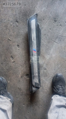 BMW F30 KAPI EŞİĞİ ÇITASI M YAZILI