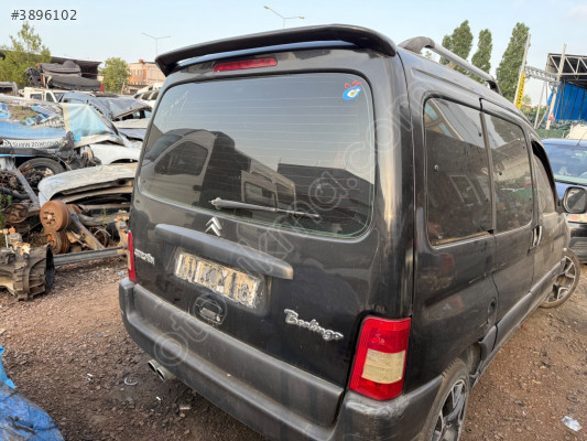 CITROEN BERLİNGO BAGAJ KAPAĞI