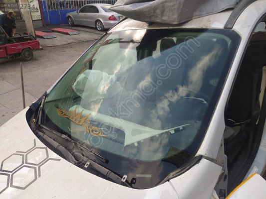 ÇIKMA FORD COURİER ÖN CAM ET76-A03100-G