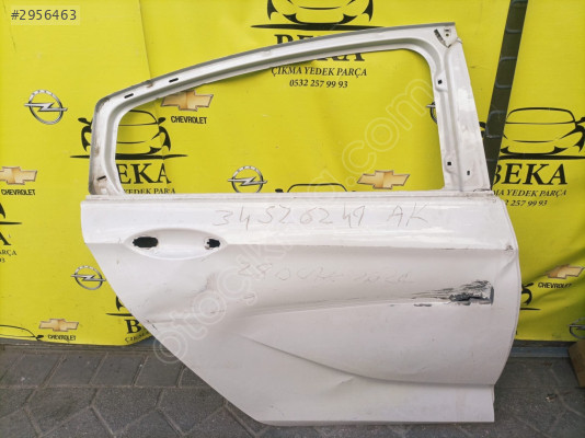 OPEL ASTRA K SAĞ ARKA KAPI ÇIKMA ORJİNAL YEDEK PARÇA