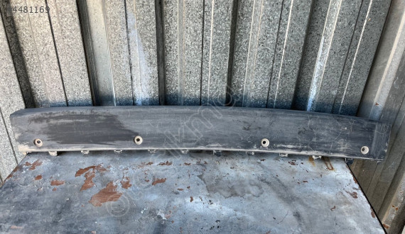 RENAULT KANGOO 2 ARKA TAMPON ORTA PLASTİK 8200436724