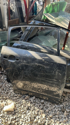 Citroen c4 sağ arka kapı çıkma