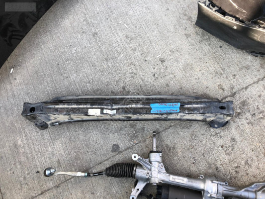 BMW 5 SERİSİ G30 ARKA TAMPON DEMİRİ