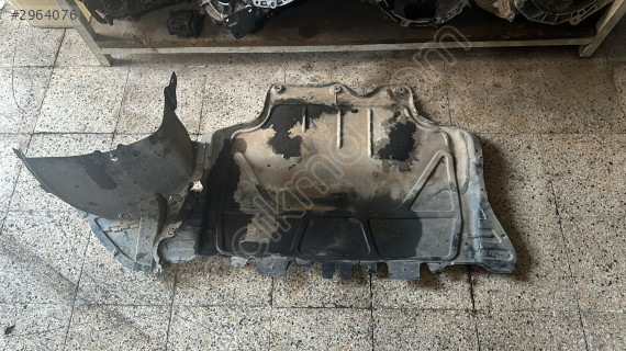 2015-2019 WV PASSAT B8 ALT MUHAFIZA PLASTİĞİ ORJ ÇIKMA