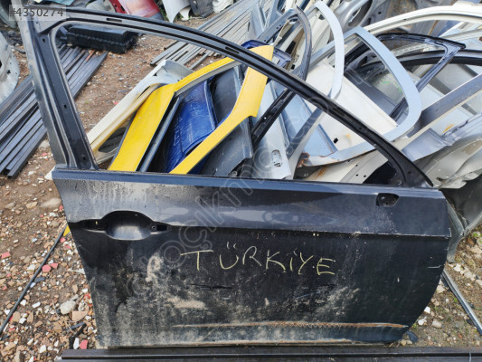 2018 PASSAT B8 SAĞ ÖN KAPI