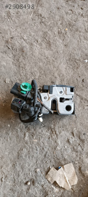 Passat B7 kaput kilidi