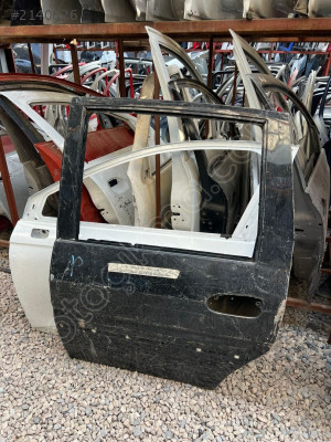 Hyundai matrıx Çıkma sol arka kapı
