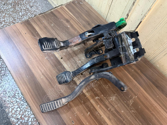 FORD ESCORT GAZ PEDALI ORJINAL ÇIKMA 95-00 MODEL