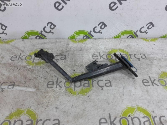 MERCEDES E SERİSİ 2013 2018 W213 CAM SU BİDONU BORUSU A2138690066