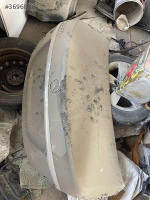 Mercedes C200 w205 arka bagaj gümüş gri