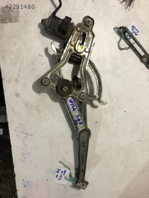 Mercedes w124 Sağ Ön Kapı Cam Krikosu