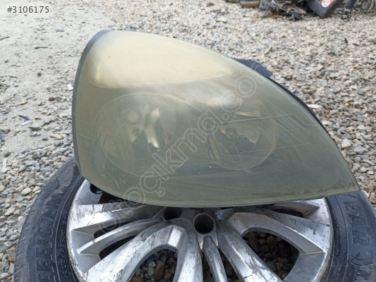 Renault Clio 2 sağ ön far orjinal