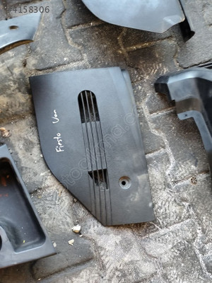 FORD FİESTA VAN ORTA KONSOL YANI PLASTİKLERİ İÇ TRİM