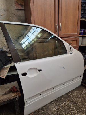W210 mersedes ön kapı