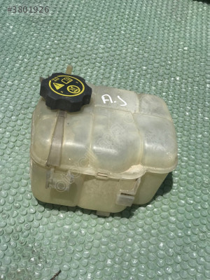 Opel Astra J Yedek Su Deposu