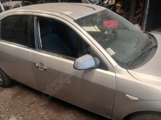 FORD MONDEO SAĞ ÖN KAPI ÇIKMA