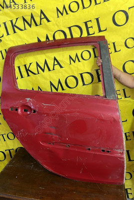 RENAULT CLİO 3 SAĞ ARKA KAPI