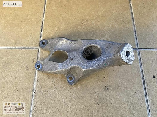 AUDİ A4 A5 A6 MOTOR KULAĞI 8K0199307