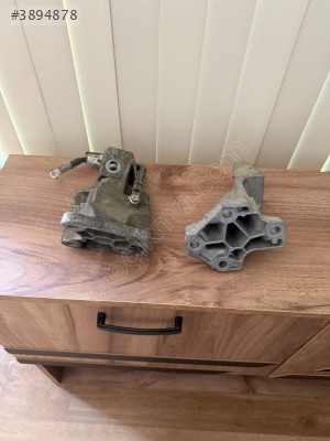 LAND ROVER MOTOR KULAĞI