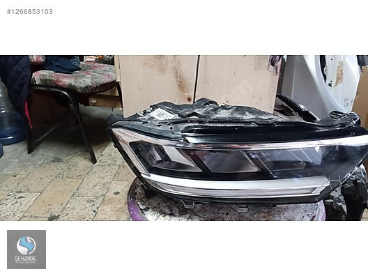 VOLKSWAGEN T-ROC FULL LEDLİ SAĞ FAR ÇIKMA ORJİNAL