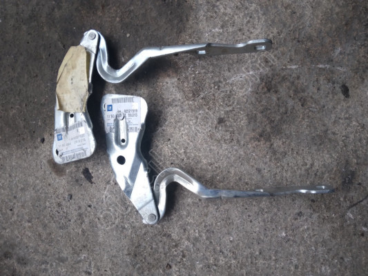 ASTRA G KAPUT MENTEŞESİ ORJİNAL TAKIM