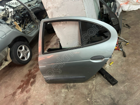Renault Megane 1 Sol Arka Kapı - Mert Oto Çıkma Parçalar