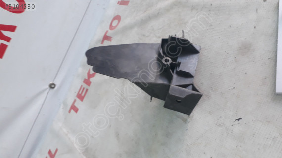 Mercedes VİTO 639 BRAKET ÖN TAMPON SAĞ TUTUCU A6398850514