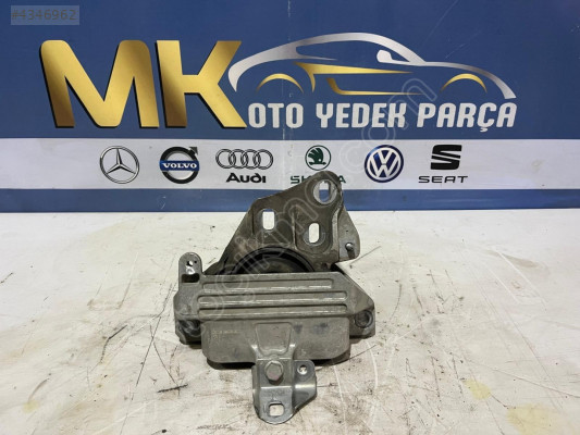 MERCEDES CLA 180-200 W118 ÜST ŞANZIMAN KULAĞI
