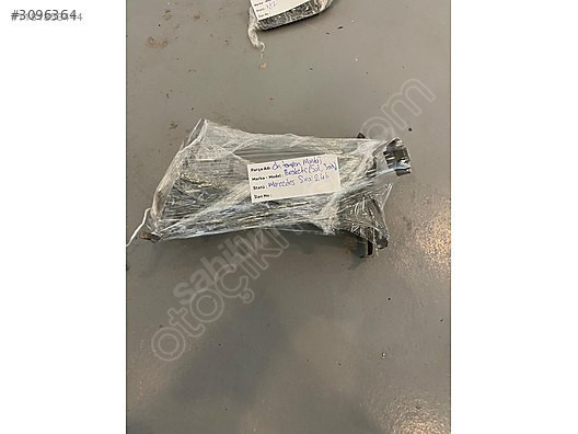 mercedes w204 sol ön tampon tutucu a2045241340