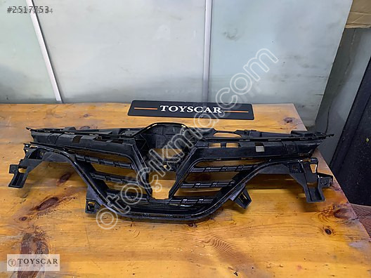 Renault Clio 5 2020- Ön Panjur Çıkma Orjinal 622567196R