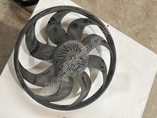 Elektro Fan VOLVO V40 2.0 Diesel CAT 31686809 5YY0911 500165