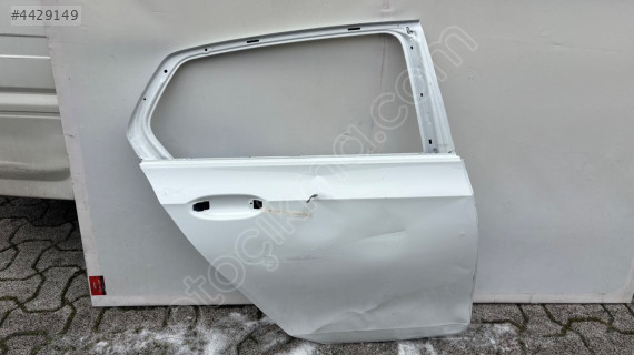 VW GOLF 8 SAĞ ARKA KAPI