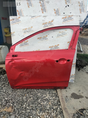 Clio 5 çıkma sol ön kapı 2018-2024