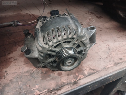 FORD MONDEO 2.0 BENZİNLİ ŞARJ DİNAMOSU ÇIKMA