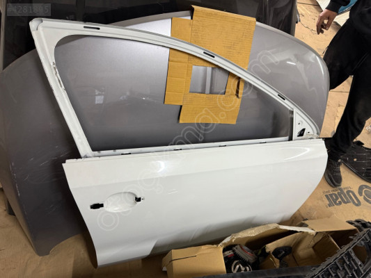 VW JETTA ÇIKMA ORJİNAL SAĞ ÖN KAPI A