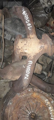 Ford Anadol egzoz manifoldu