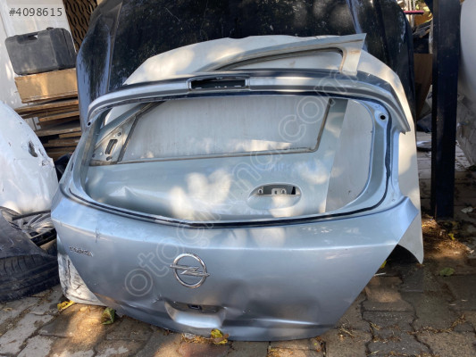 Opel Corsa bagaj kapağı çıkma orijinal