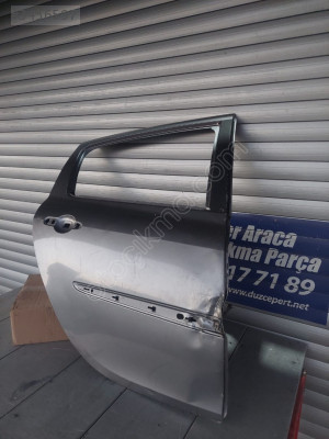 RENAULT CLİO 3 SW SAG ARKA KAPI-DÜZCE ÇIKMA