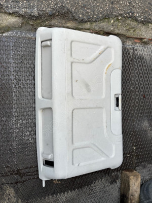 Citroen Berlingo tavan arka raf gözü