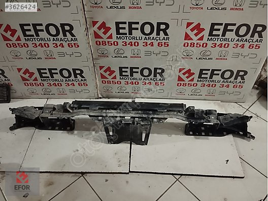 TOYOTA HİLUX ARKA TAMPON DEMİR ORJİNAL ÇIKMA YEDEK PARÇA