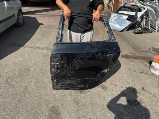OPEL ASTRA J KASA SİYAH SOL ARKA KAPI ORJINAL