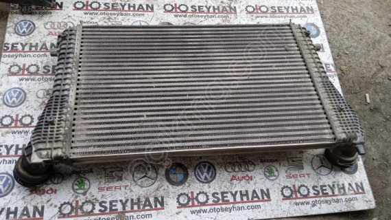 3C0145805G Passat B6 2.0 tdi bkp motor intercool radyatörü